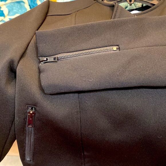 Cupcakes and cashmere black zippers snaps lined crop pockets brand new - Picture 4 of 5